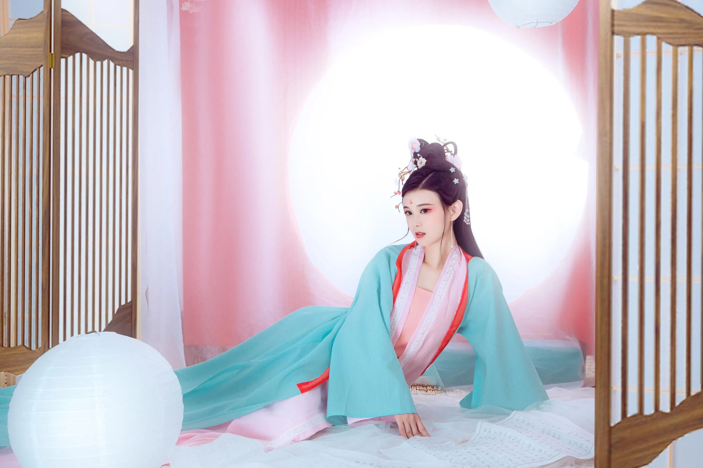 [YITUYU艺图语]2022.02.04 花非花 欣宝 [22P]插图1